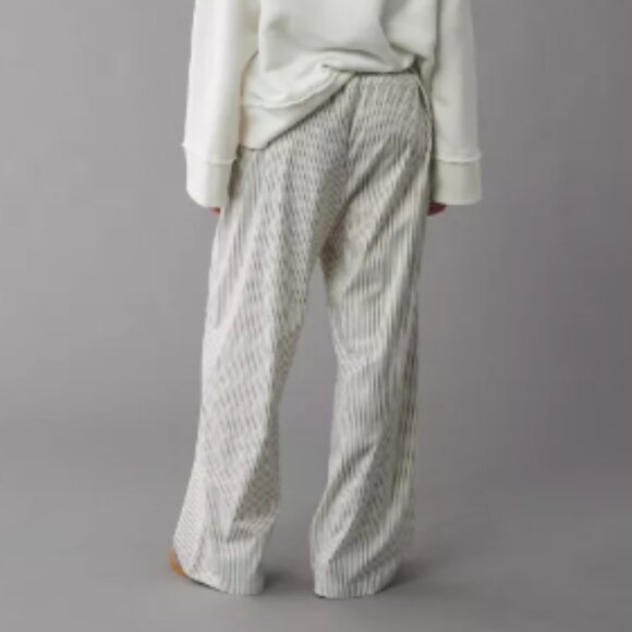 American Eagle Wide Leg Drawstring Stripped PJ Style Pants - Large in White - Picture 8 of 10